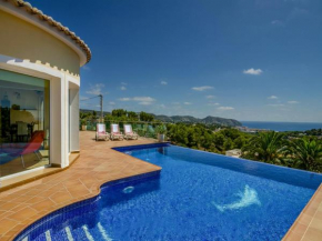 Unique villa in Moraira with infinity pool